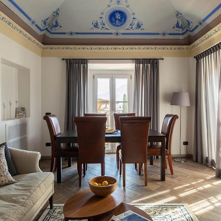 Lake Como, Beautiful Palazzo apartment, lake view Menaggio Esterno foto
